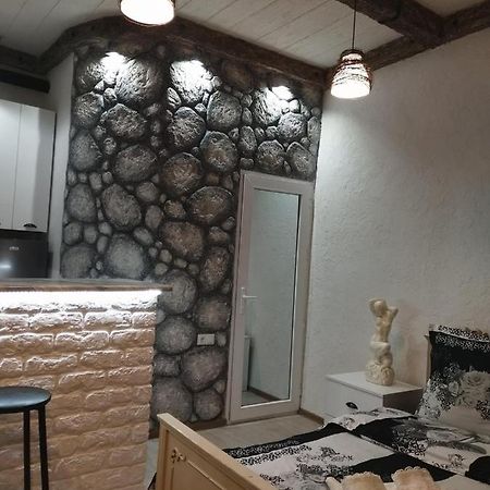 4 Chocolate Apartments In Old Tbilissi Extérieur photo