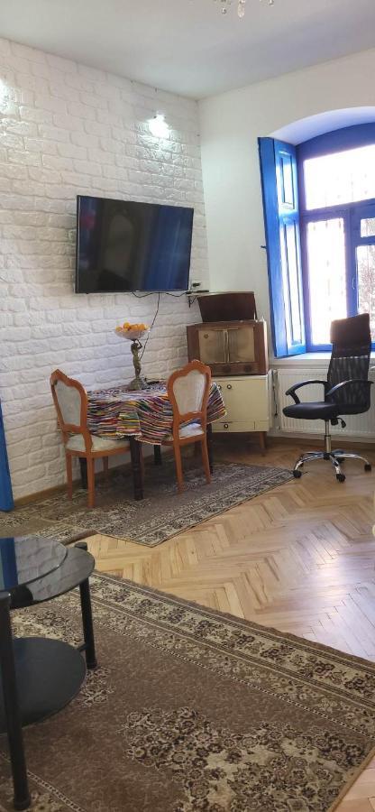 4 Chocolate Apartments In Old Tbilissi Extérieur photo