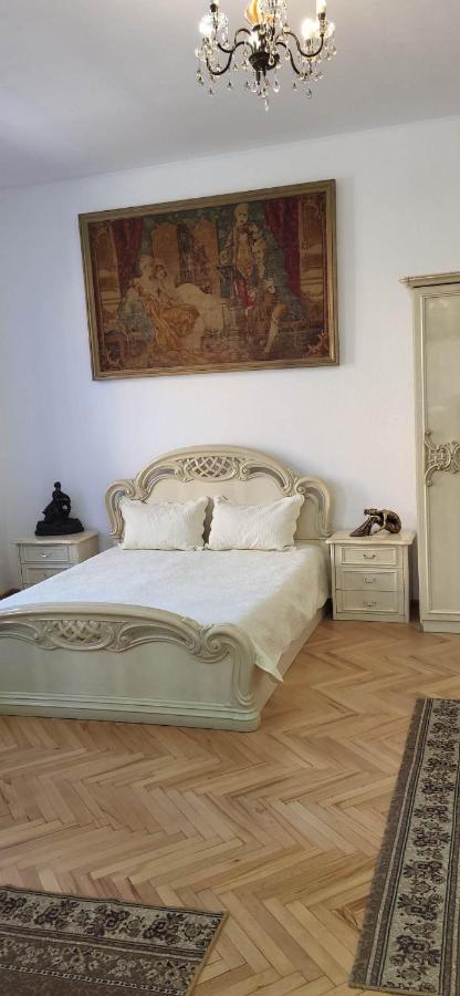4 Chocolate Apartments In Old Tbilissi Extérieur photo