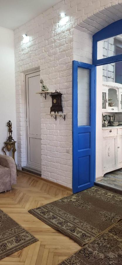 4 Chocolate Apartments In Old Tbilissi Extérieur photo