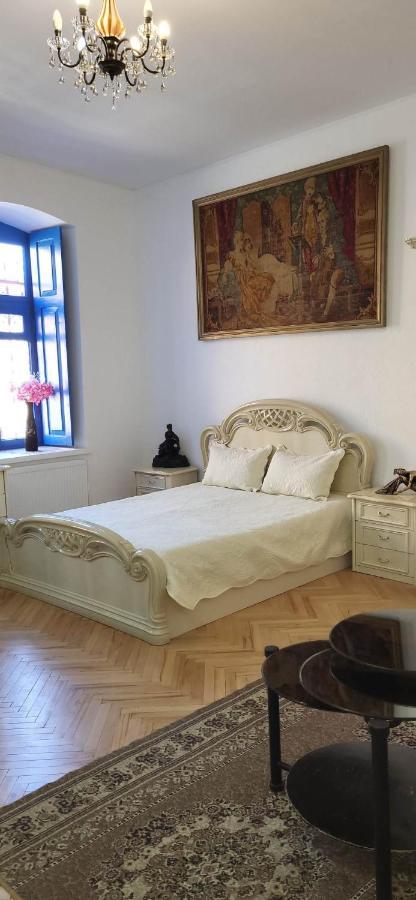4 Chocolate Apartments In Old Tbilissi Extérieur photo